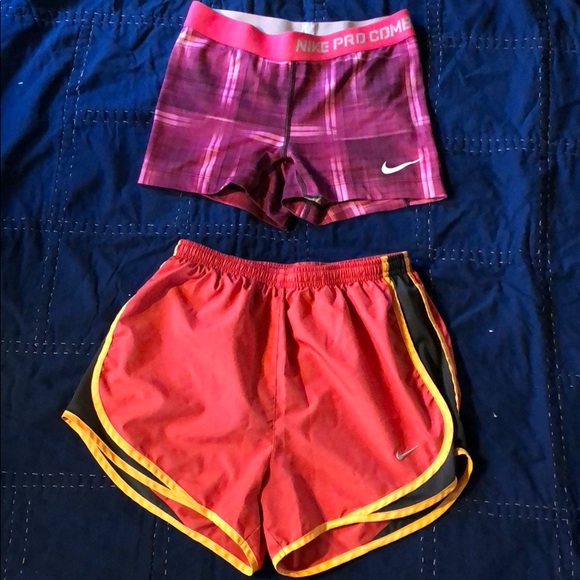 womens nike shorts set